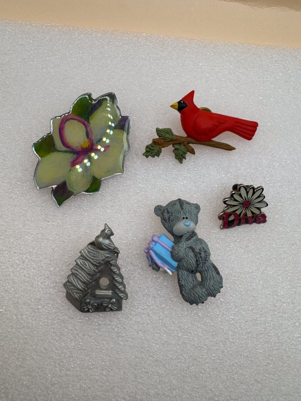 Vintage Mixed Brooch Pin Lot Cardinal Bird Amoena Teddy Bear Diva Flower 5pc